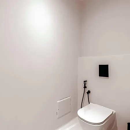 Akre - Designed For Adults 4*
